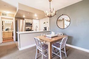 Beautiful One Bedroom Suite - 416