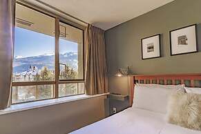 Spacious One Bedroom Suite - 412
