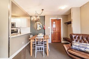 Spacious One Bedroom Suite - 412