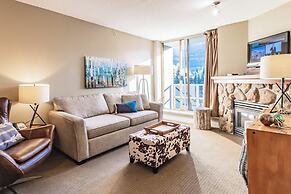 Spacious One Bedroom Suite - 412