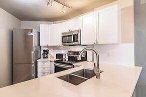 Spacious One Bedroom Suite - 412