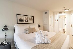 Large Studio in Whistler Village - Unit 611