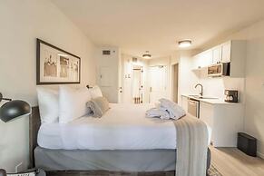 Large Studio in Whistler Village - Unit 611