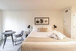 Large Studio in Whistler Village - Unit 611