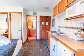Entire Studio in Whistler Village Resort - Unit 437