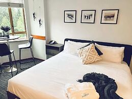 Entire Studio in Whistler Village Resort - Unit 437