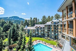 Spacious One Bedroom Suite 406