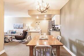 Large Spacious one Bedroom Suite - 506
