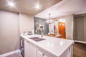 Cascade Lodge - Beautiful One Bedroom Suite 226