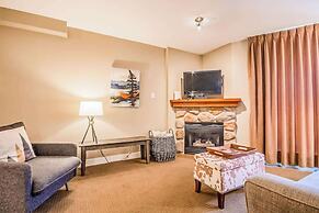 Cascade Lodge - Beautiful One Bedroom Suite 226