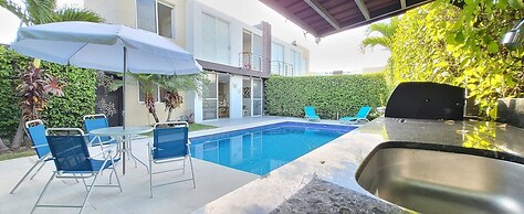 Encantadora Casa Piscina Privada AA Wifi