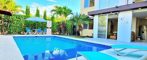 Encantadora Casa Piscina Privada AA Wifi