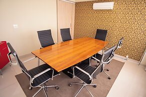 Padom Businesse Hotel