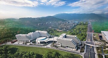 Holiday Inn Chongqing Science Hall by IHG