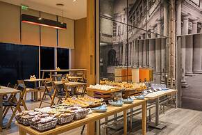 Holiday Inn Express Greater Noida Knowledge Park by IHG