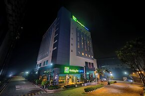Holiday Inn Express Greater Noida Knowledge Park by IHG