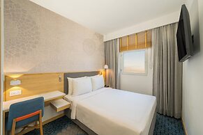 Holiday Inn Express Greater Noida Knowledge Park by IHG