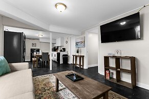 Modern in Magic City 2 Units