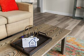 Modern in Magic City 2 Units