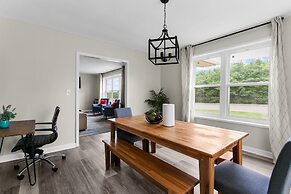 Modern in Magic City 2 Units