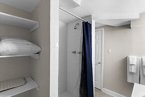 Modern in Magic City 2 Units