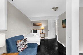 Modern in Magic City 2 Units