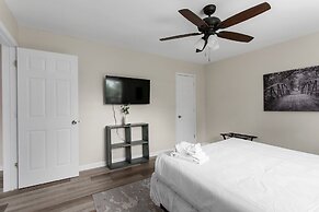 Modern in Magic City 2 Units