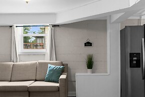 Modern in Magic City 2 Units