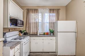 Bluemoon Bungalow 2 Units