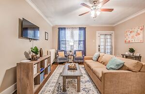 Bluemoon Bungalow 2 Units