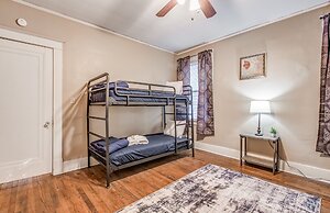 Bluemoon Bungalow 2 Units