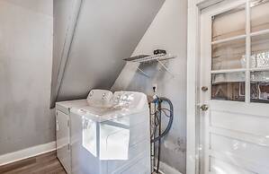 Bluemoon Bungalow 2 Units