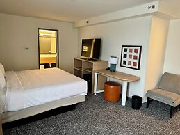 Spark By Hilton Jackson Ridgeland