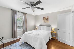 Renovated Central Park Chic