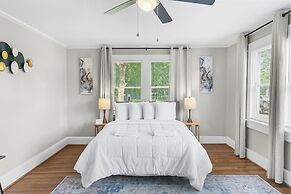 Renovated Central Park Chic