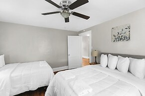 Renovated Central Park Chic