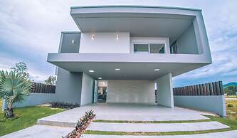 Rosa Internacional - Surfland