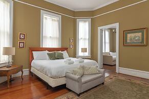 Columbus Goldfinch Mansion