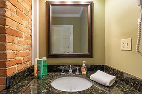 Columbus Goldfinch Mansion