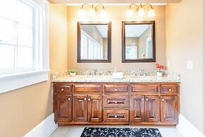 Columbus Goldfinch Mansion