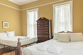 Columbus Goldfinch Mansion