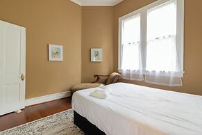 Columbus Goldfinch Mansion