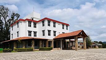Hotel Renacer