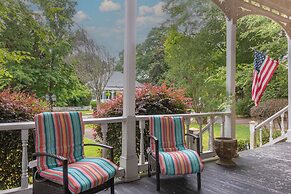 Mansion with Tiny Home Bumblebee Comfort