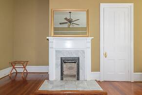 Mansion with Tiny Home Bumblebee Comfort