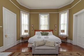 Mansion with Tiny Home Bumblebee Comfort