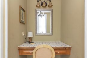 Mansion with Tiny Home Bumblebee Comfort