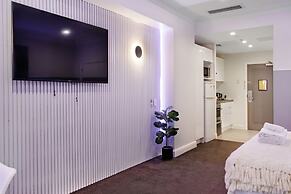 Cozy Studio Retreat In The City