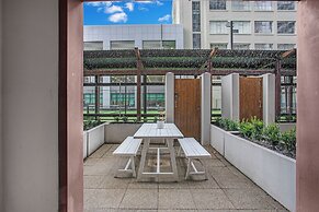 Cozy Studio Retreat In The City