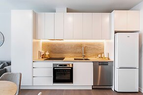 Chic 1Br Apt With Pool And Gym Perks